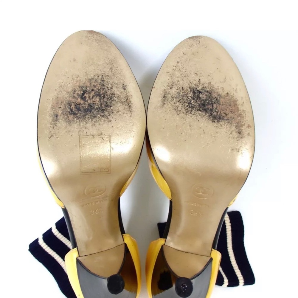 Chanel black in white strip vintage logo shoes - Picture 6 of 7